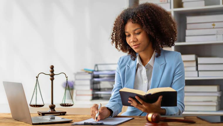A woman studying law